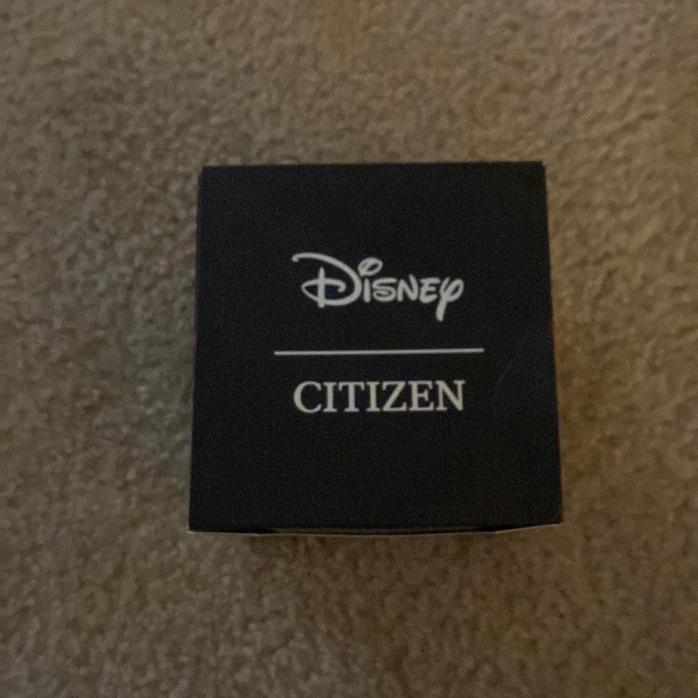 citizen watch (disney edition) eco-drive